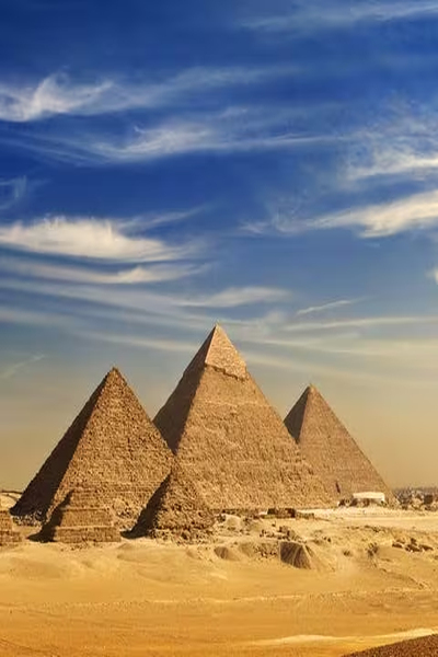 pyramids_3_400x600_165kb
