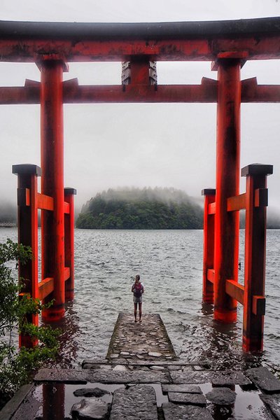 torii_400x600_180kb